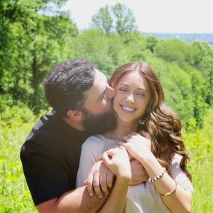 Meet your Posher, Devin